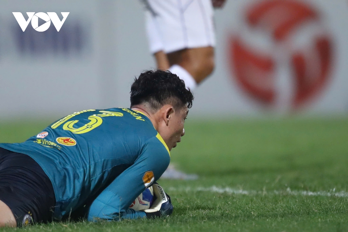ha noi fc giai con khat thang o v-league su tro lai cua quan van chuan hinh anh 2
