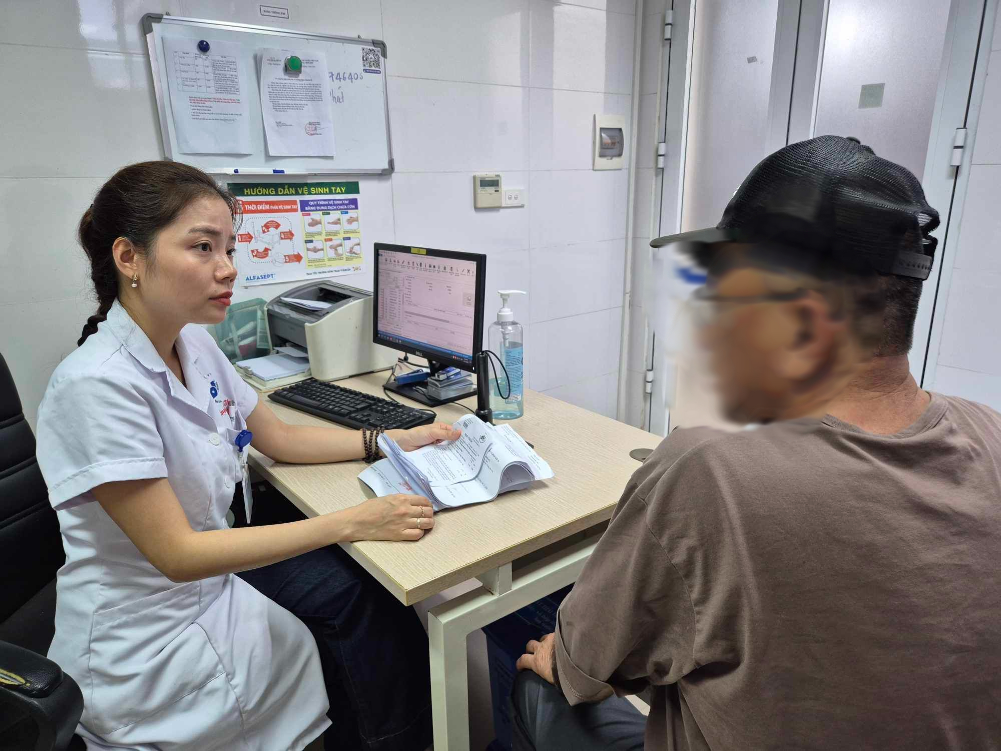 Nhiều người dính độc kiến ba khoang- Ảnh 3. Nhiều người dính độc kiến ba khoang- Ảnh 3.