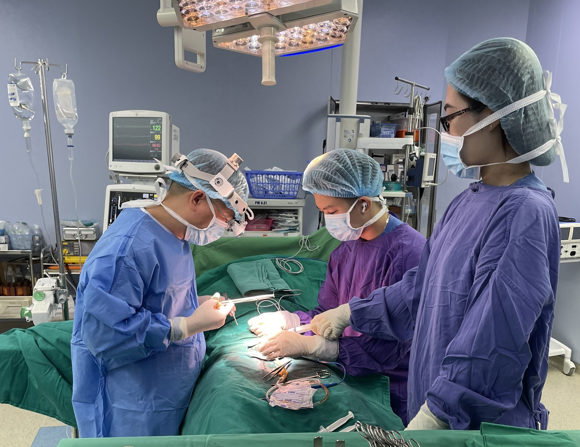 Trong cơn hoang tưởng ảo giác, thanh niên tự cắt đứt "của quý"- Ảnh 1. Trong cơn hoang tưởng ảo giác, thanh niên tự cắt đứt "của quý"- Ảnh 1.