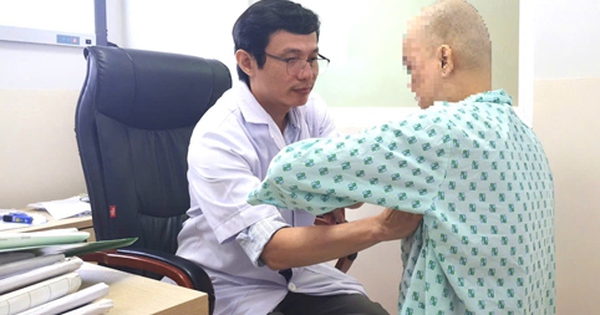 Đừng chủ quan với ung thư vú ở phái mạnh 1 importedphoto752226044 17305517279191875755426 55 0 356 482 crop 1730552830501916607925