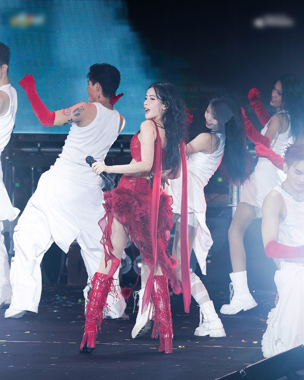 hieuthuhai dot chay le hoi am nhac genfest cung dan sao han quoc hinh anh 4