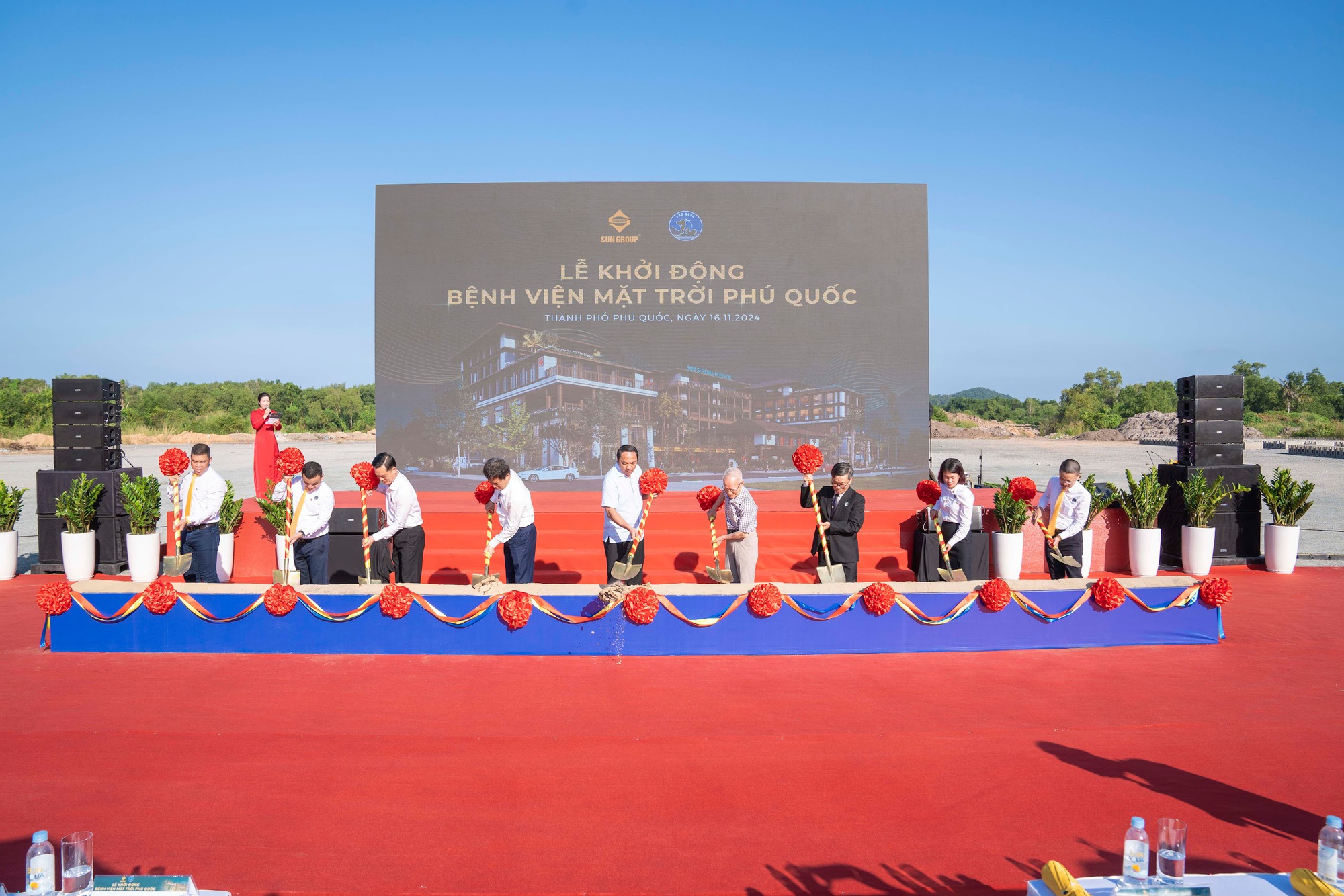 photo-1731756940117-1731756940824872204806 Sun Group khởi động dự án Bệnh viện quốc tế Mặt trời tại Phú Quốc - Ảnh 1.