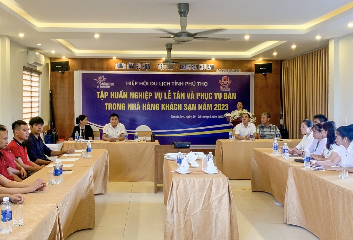 phu tho nang cap tuyen du lich xuan son - long coc hinh anh 4