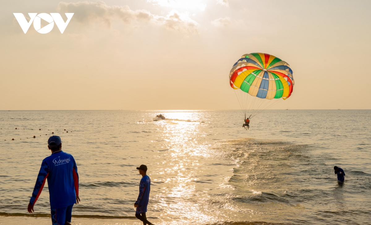 phu quoc don tin vui nho duong bay thang tu singapore hinh anh 3