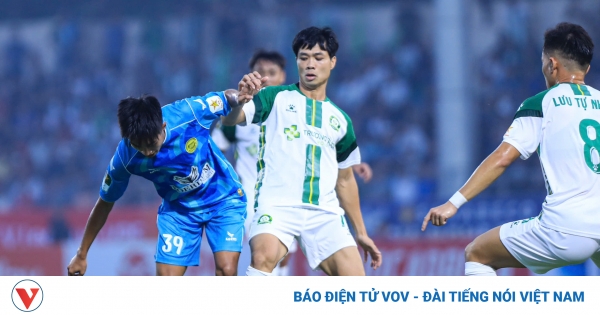 Trực tiếp Bình Phước 0-0 Khánh Hòa: Công Phượng nỗ lực trong trận đấu dưới mưa 1 truc tiep cong phuong hoa binh vs binh phuoc 4 3