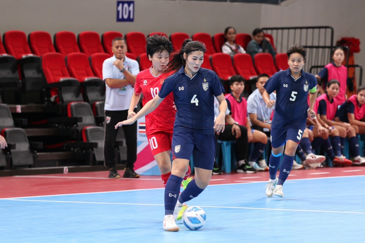 truc tiep Dt futsal nu viet nam 0-0 Dt futsal nu thai lan chuc vo dich rat gan hinh anh 2