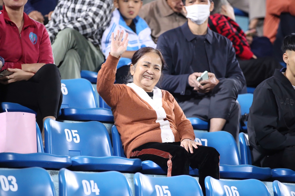 trực tiếp nam Định 3-0 lee man xuân son báo tin vui cho hlv kim sang sik hình ảnh 24 truc tiep nam Dinh 3-0 lee man xuan son bao tin vui cho hlv kim sang sik hinh anh 24