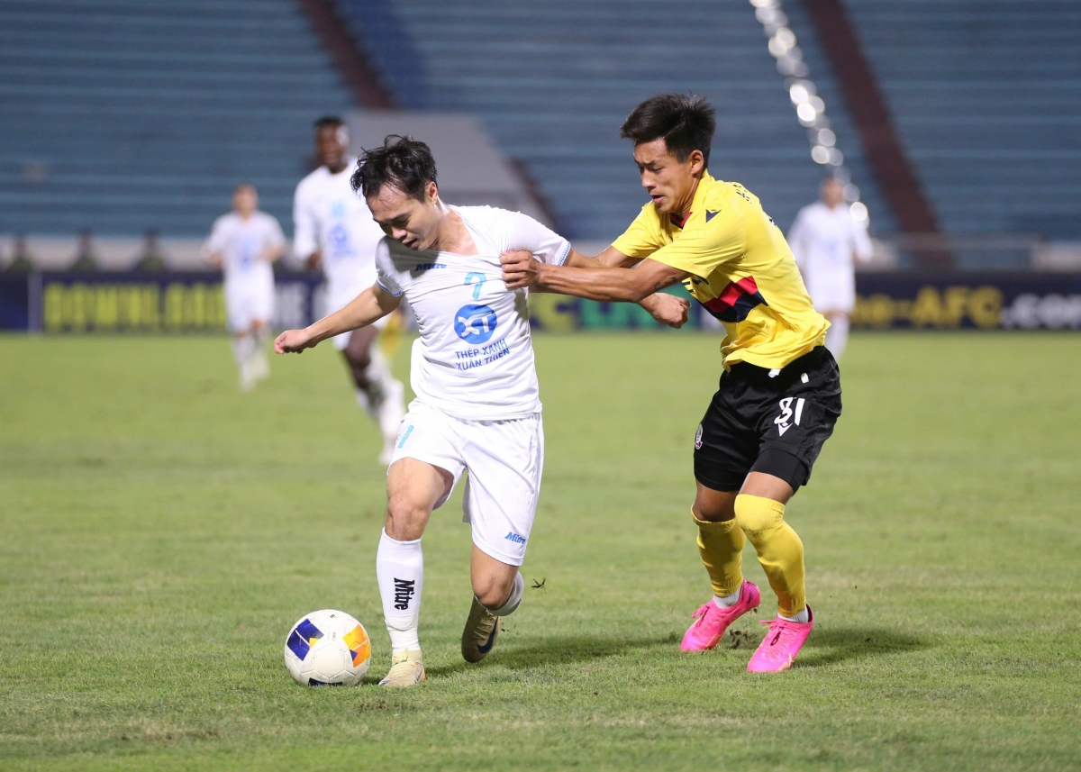 trực tiếp nam Định 3-0 lee man xuân son báo tin vui cho hlv kim sang sik hình ảnh 4 truc tiep nam Dinh 3-0 lee man xuan son bao tin vui cho hlv kim sang sik hinh anh 4
