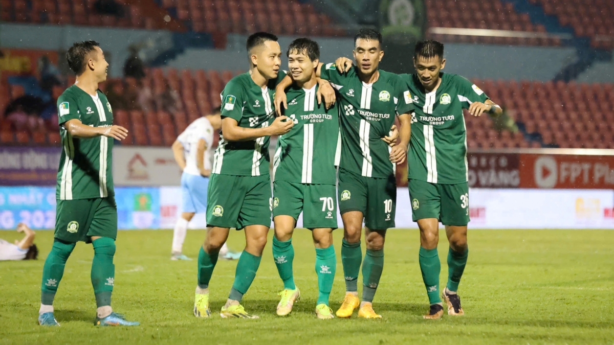 truc tiep tre tp.hcm 0-0 binh phuoc cong phuong da chinh hinh anh 2