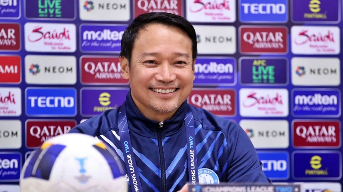 truc tiep nam Dinh 3-0 lee man xuan son bao tin vui cho hlv kim sang sik hinh anh 34
