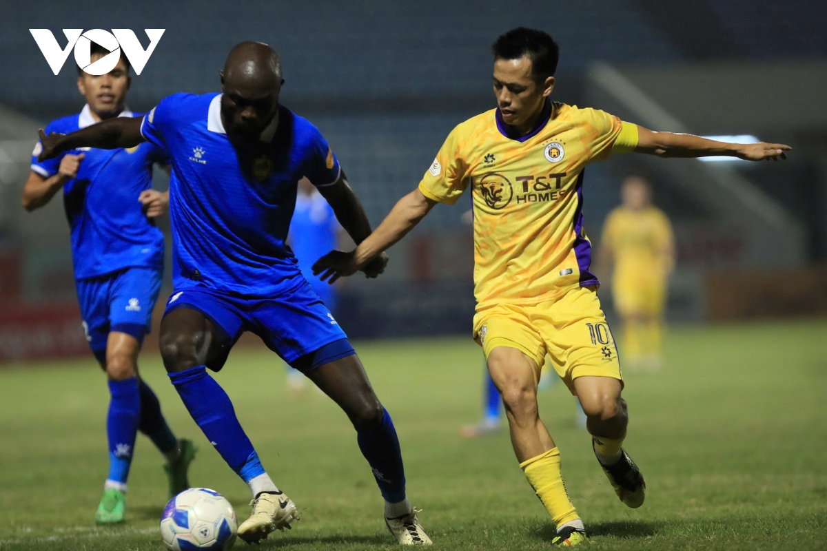 kết quả vòng 9 v-league 24 25 hà nội fc gây thất vọng trước quảng nam hình ảnh 2 ket qua vong 9 v-league 24 25 ha noi fc gay that vong truoc quang nam hinh anh 2