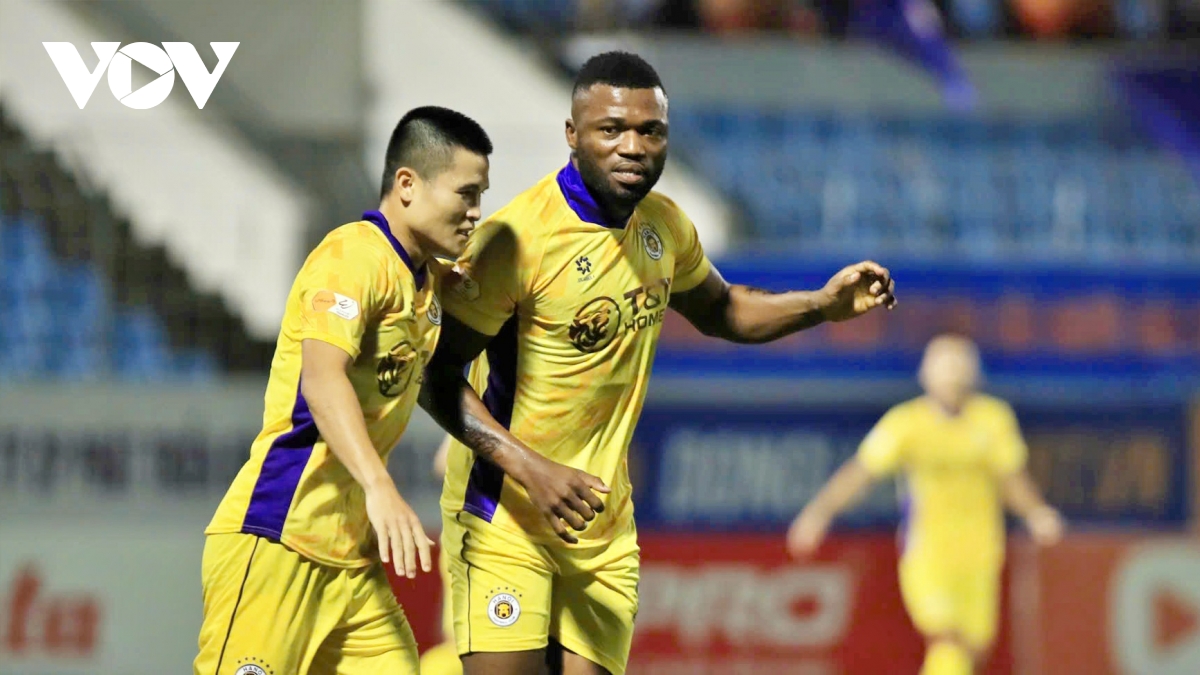 ket qua vong 9 v-league 24 25 ha noi fc gay that vong truoc quang nam hinh anh 26