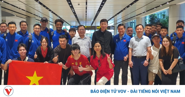 ĐT Việt Nam đến Singapore, được chào đón nồng nhiệt 1 1 92