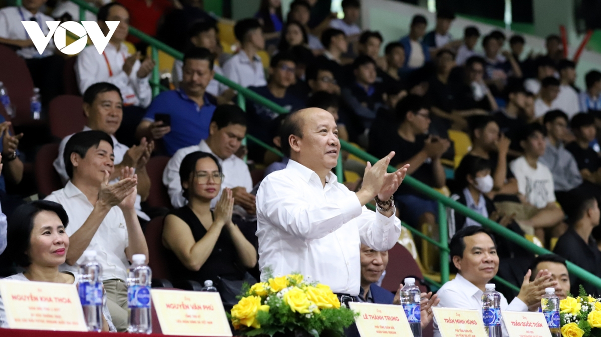 toan canh le be mac giai futsal cup quoc gia hdbank 2024 hinh anh 2
