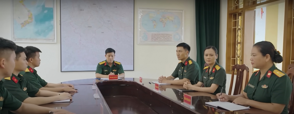 khong thoi gian tap 5 co giao tam ngai ngung khi cham mat trung ta Dai hinh anh 3