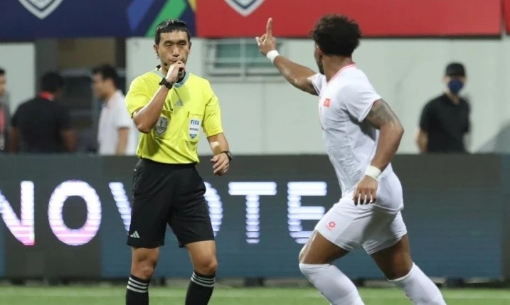 Xuân Son 'mất oan' bàn thắng, HLV Kim Sang Sik nói điều bất ngờ về trọng tài 1 471761917 1211399723861245 7882958983370621474 n 676d7596a4689