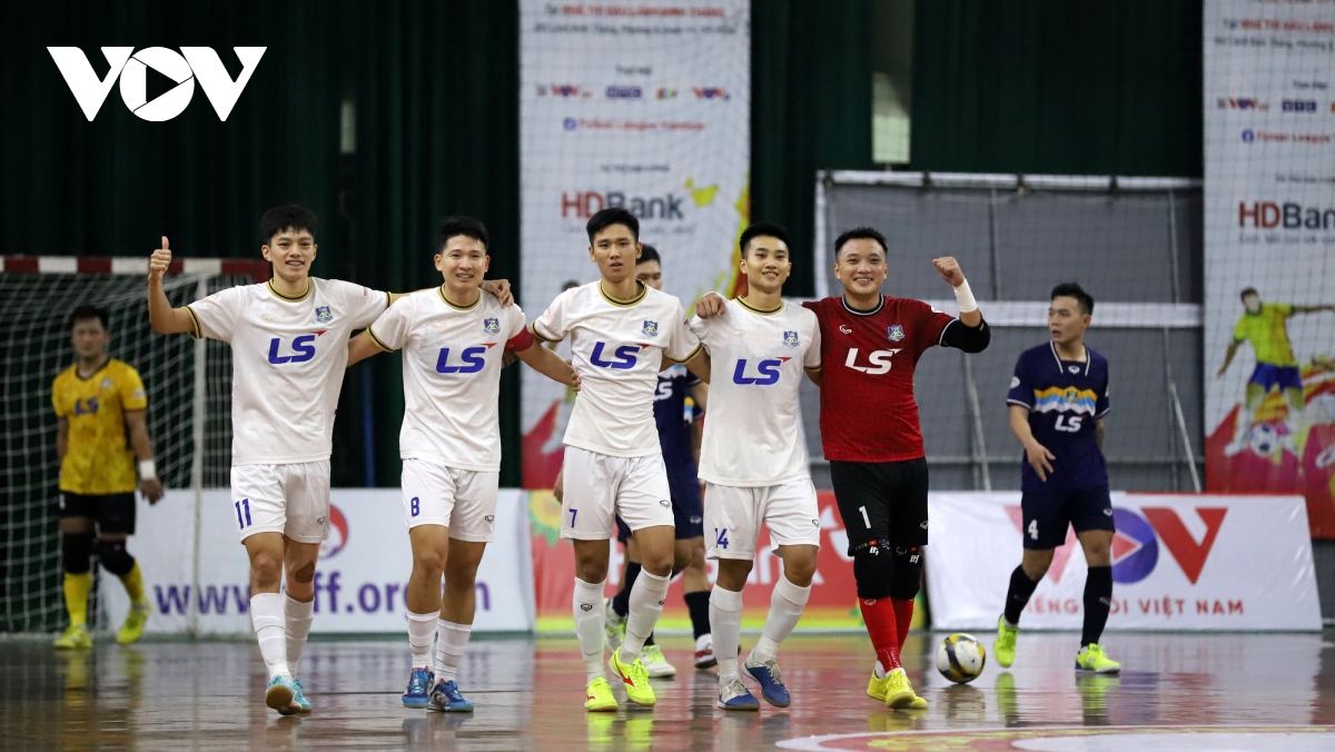 toan canh le be mac giai futsal cup quoc gia hdbank 2024 hinh anh 6