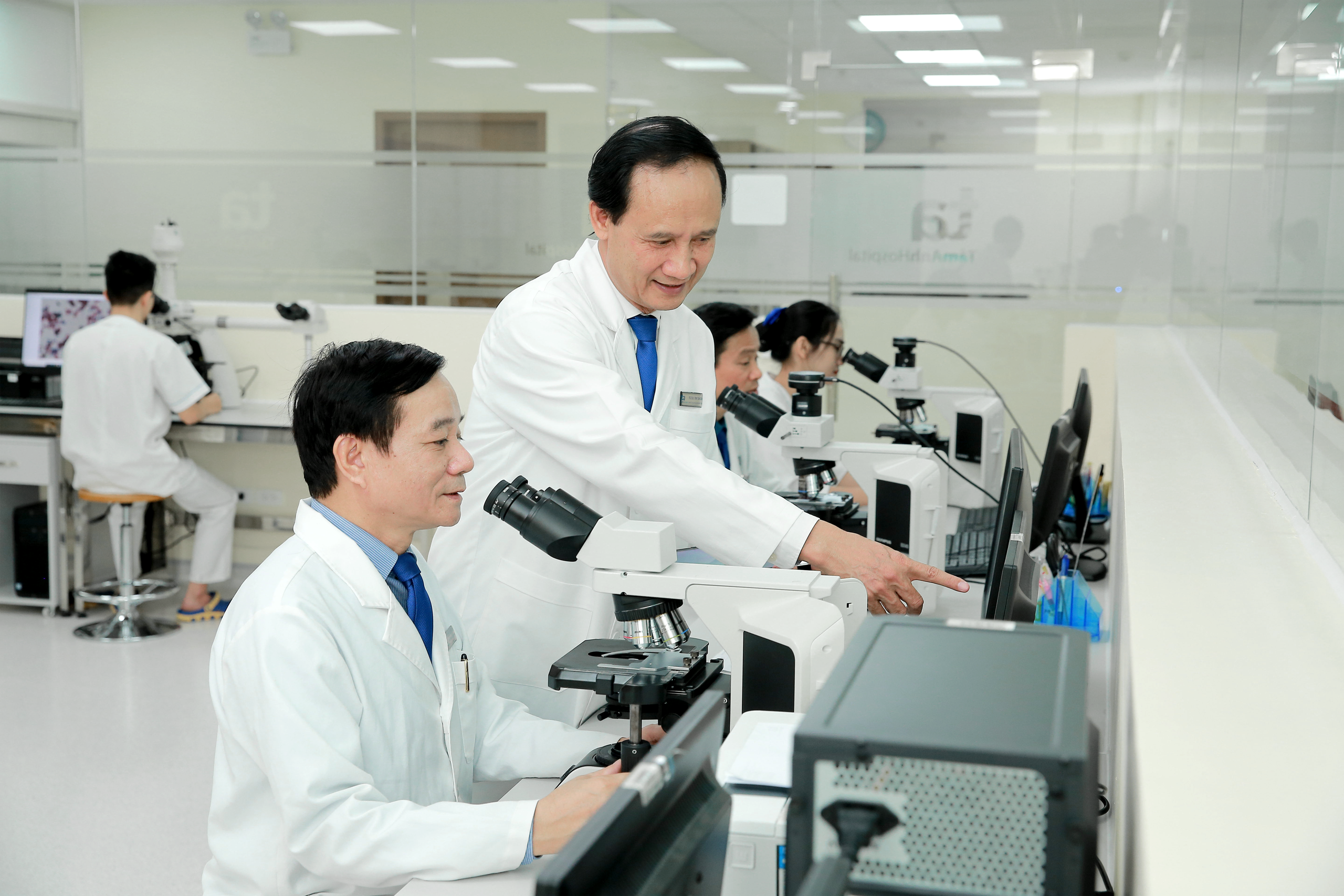 Hệ thống Bệnh viện Đa khoa Tâm Anh chủ động xây dựng phòng lab hiện đại, đáp ứng tiêu chuẩn quốc tế, phục vụ dự án nghiên cứu. Ảnh: BVĐK Tâm Anh