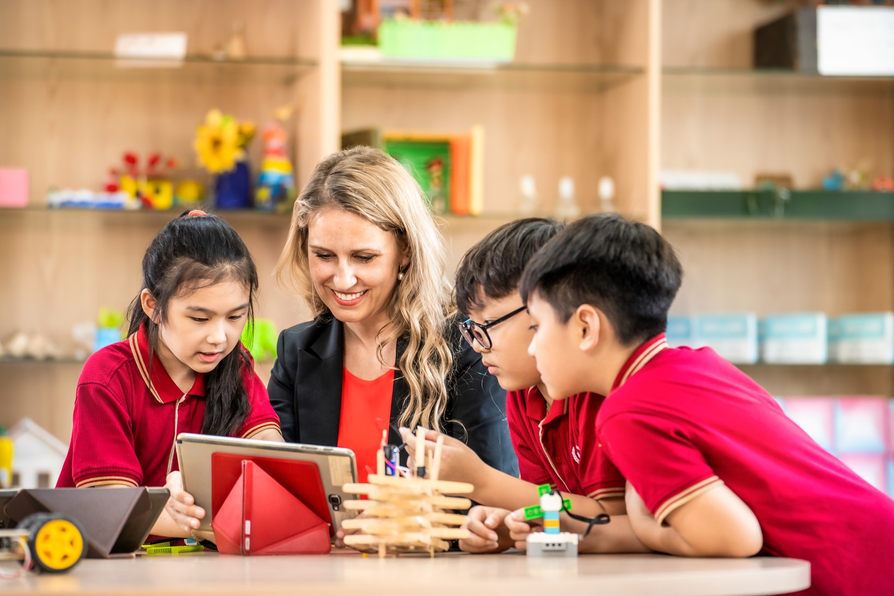 anh-4-173321056698678215343 14 học sinh Vinschool đạt điểm cao nhất thế giới và Việt Nam trong các môn thi Cambridge quốc tế - Ảnh 2.