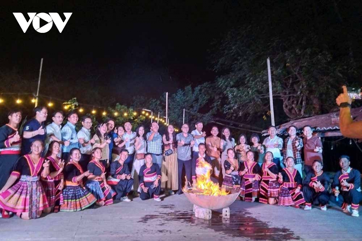 khi van hoa la diem tua de du lich lai chau vuon minh hinh anh 1