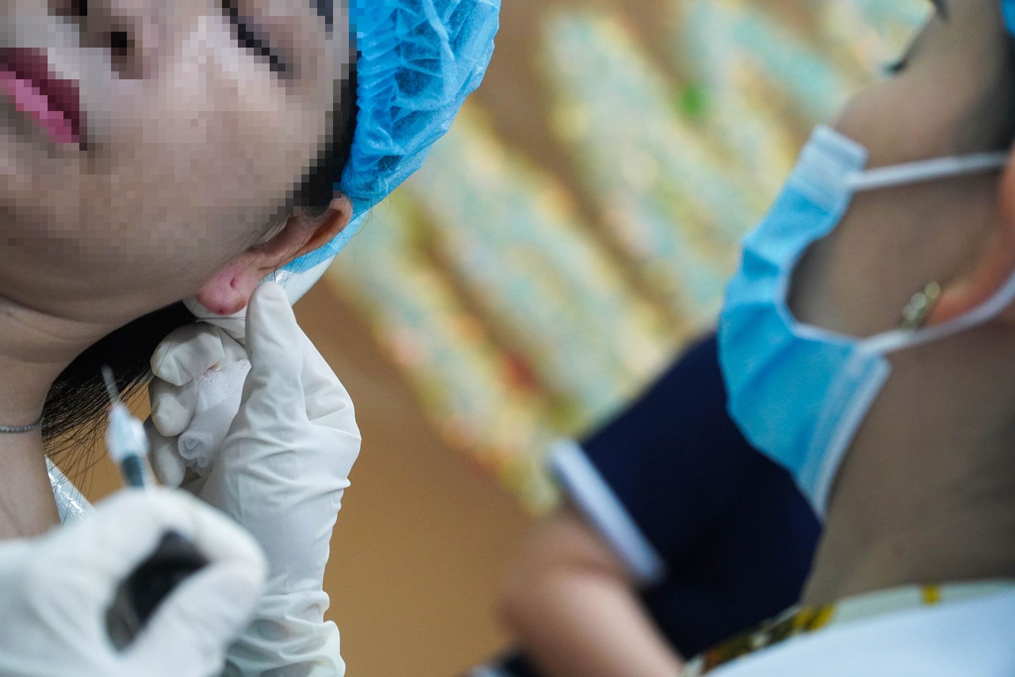 Xu hướng làm "tai Phật" cầu lộc đón Tết gia tăng- Ảnh 2. Xu hướng làm "tai Phật" cầu lộc đón Tết gia tăng- Ảnh 2.