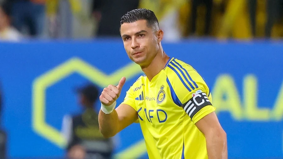 Cristiano Ronaldo đang hướng tới mục tiêu `1000 bàn thắng.