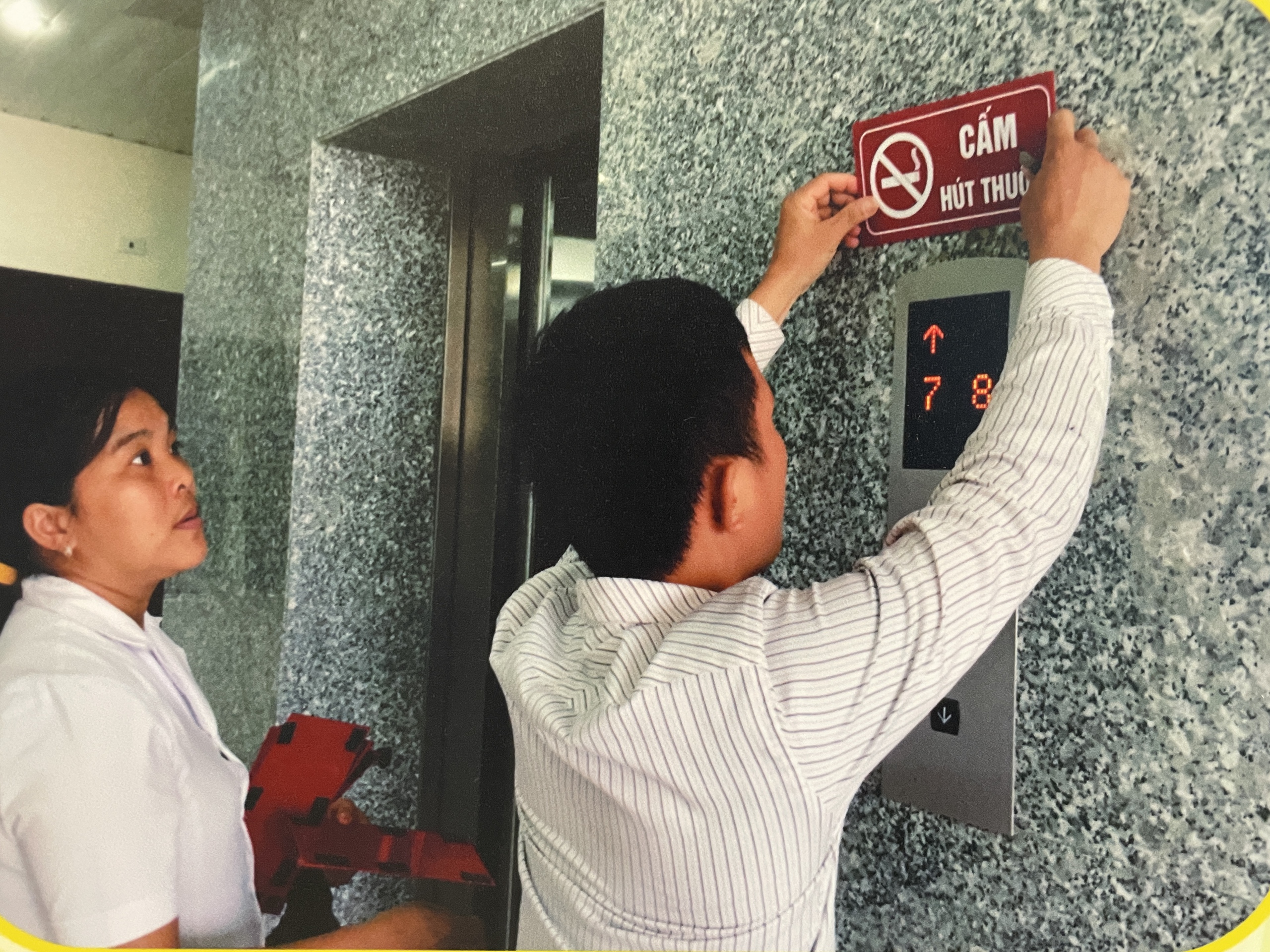 Giao lưu trực tuyến: "Phòng chống tác hại thuốc lá tại nơi làm việc, trường học"- Ảnh 2. Giao lưu trực tuyến: "Phòng chống tác hại thuốc lá tại nơi làm việc, trường học"- Ảnh 2.