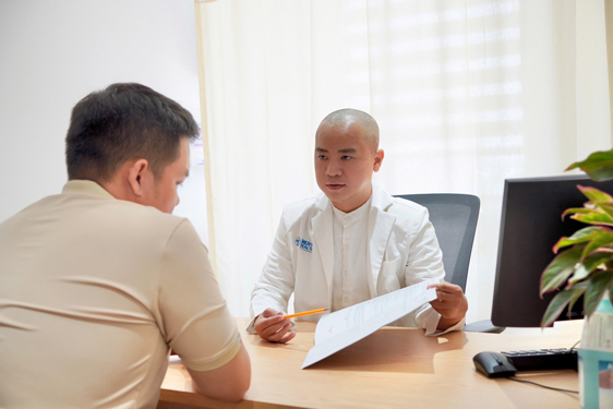 TS-BS chuyên khoa II Trà Anh Duy, Trung tâm Sức khỏe nam giới Men’s Health, thăm khám, tư vấn cho bệnh nhân TS-BS chuyên khoa II Trà Anh Duy, Trung tâm Sức khỏe nam giới Men’s Health, thăm khám, tư vấn cho bệnh nhân