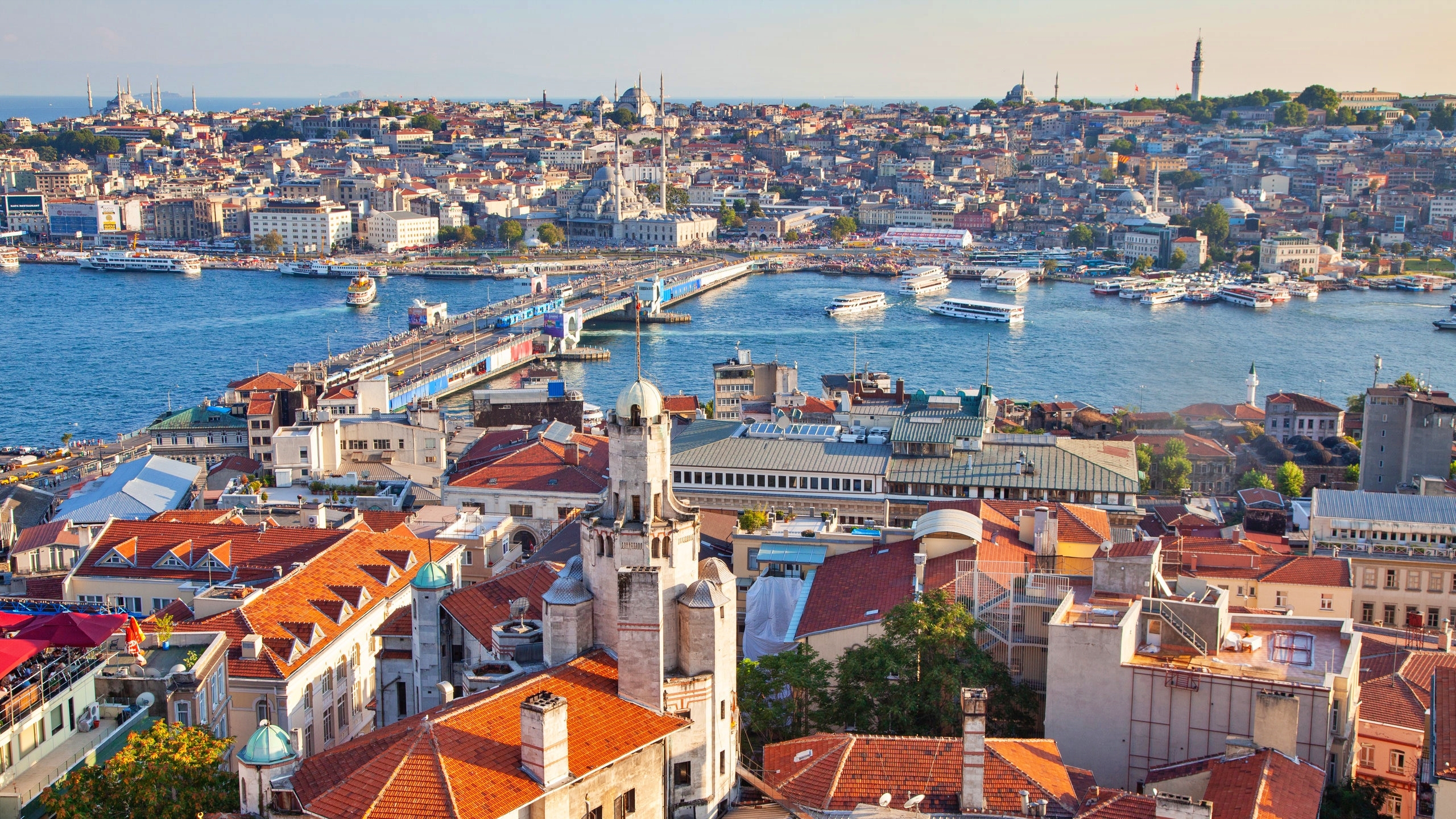 istanbul-1734491265820282544305 Top 10 điểm đến du lịch được tìm kiếm ‘săn lùng’ nhiều nhất trên Google - Ảnh 1.