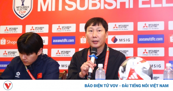 HLV Kim Sang Sik: ĐT Việt Nam đang đi đúng lộ trình 1 kim