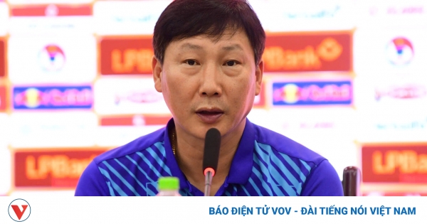 ĐT Việt Nam về nước, HLV Kim Sang Sik gọi bổ sung thêm quân 1 kim sang skik 0