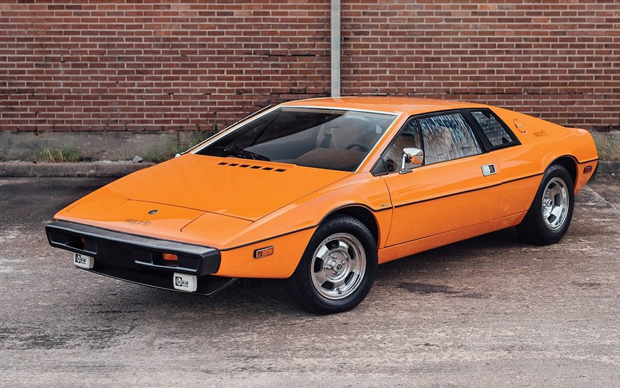 lotus-esprit.jpg