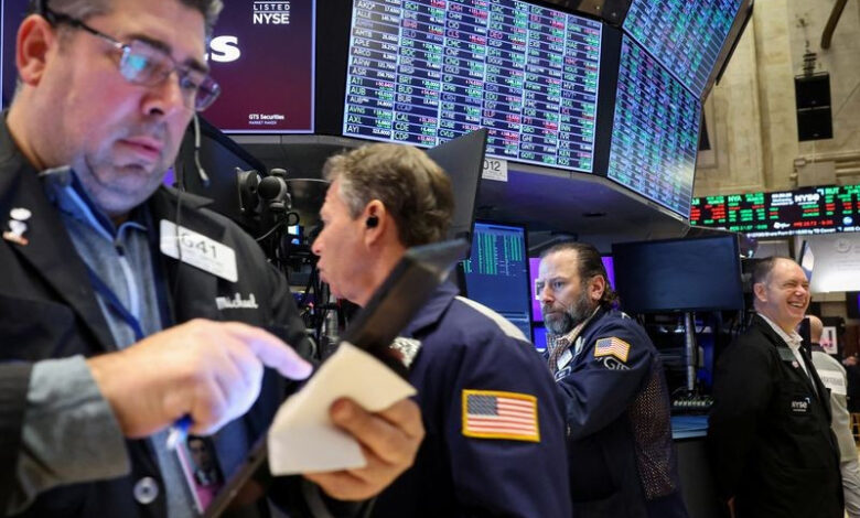 Cổ phiếu công nghệ tăng bốc, S&P 500 và Nasdaq lại lập đỉnh lịch sử 1 lynxnpekb10dc l