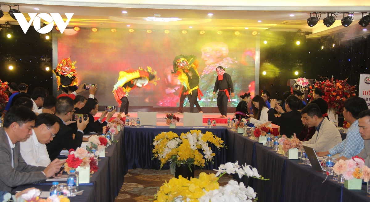 du lich lang son huong toi tro thanh nganh kinh te mui nhon hinh anh 1