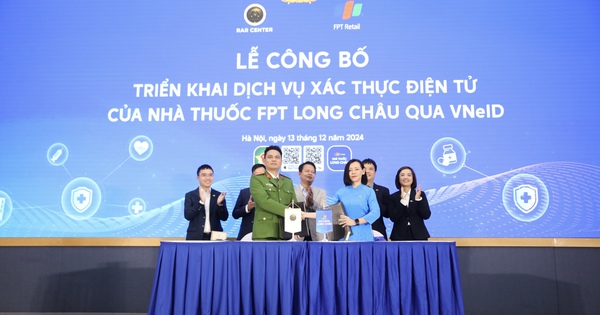 Người dân có thể mua thuốc trực tuyến trên VNeID 1 port9838 17341003384981112065227 0 0 4108 6573 crop 1734100350729616905839