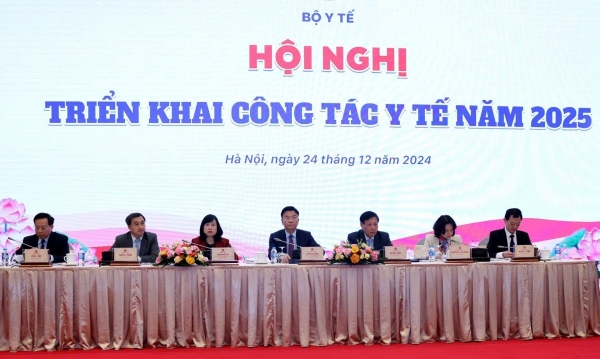 Năm 2024, ngành y tế đã hoàn thành 3/3 chỉ tiêu kinh tế xã hội 1 pttg chu tri hn 1735024198439100222892220241224151803