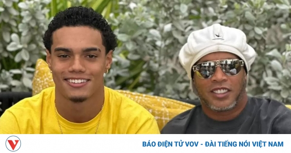 Ronaldinho lên chức ông nội ở tuổi 45 1 ro 2