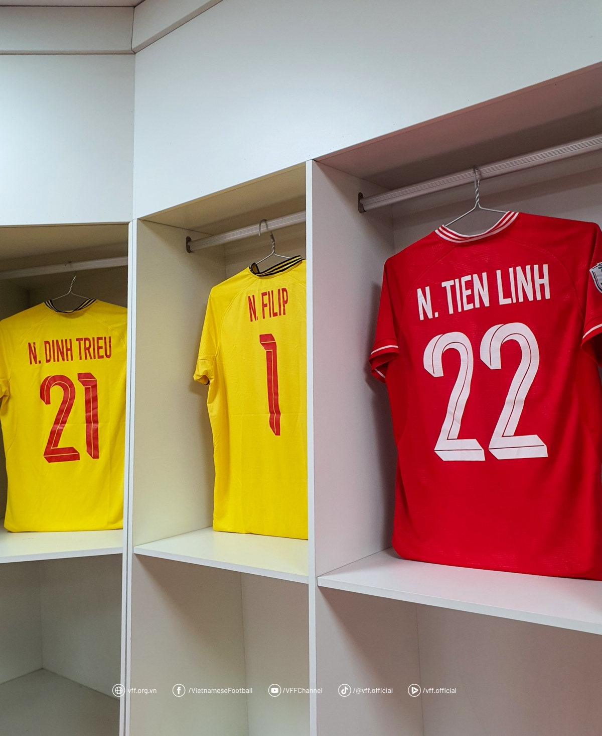 trực tiếp Đt việt nam 0-0 Đt myanmar xuân son chính thức ra mắt hình ảnh 28 truc tiep Dt viet nam 0-0 Dt myanmar xuan son chinh thuc ra mat hinh anh 28