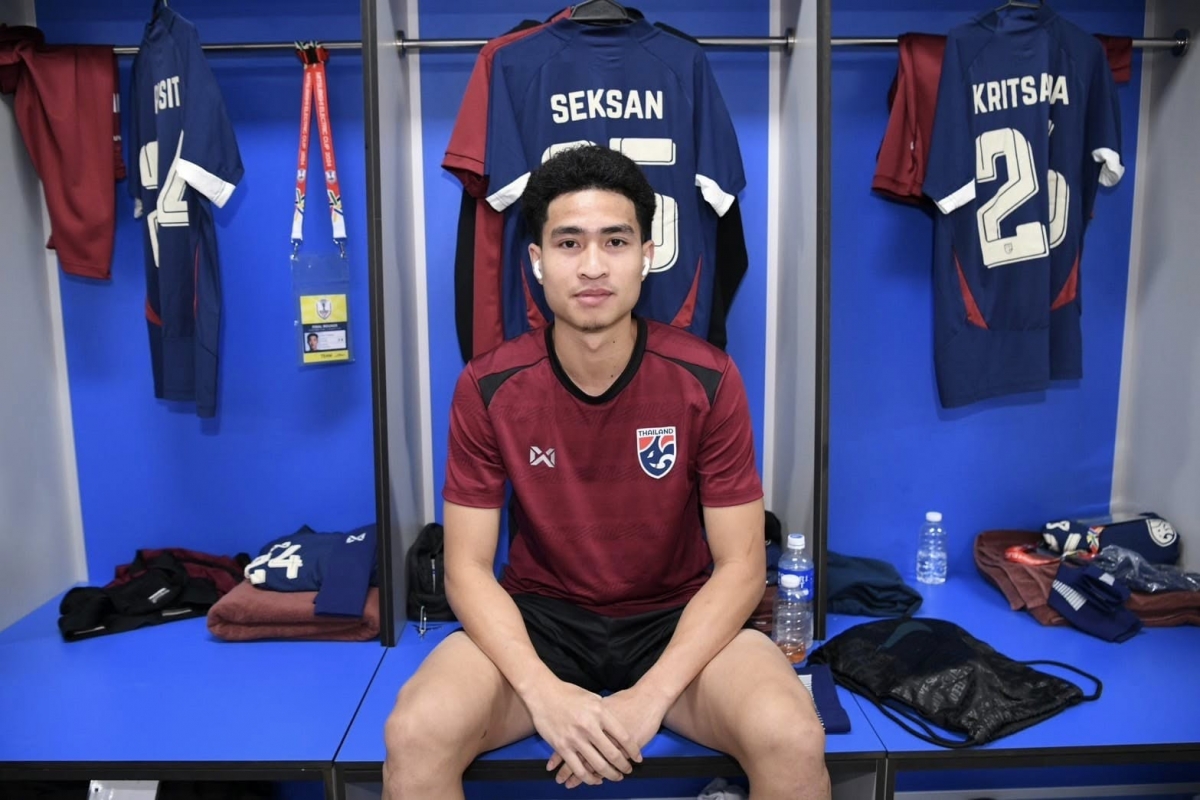 thủ môn malaysia tặng quà , thái lan thắng trận thứ 2 ở asean cup 2024 hình ảnh 9 thu mon malaysia tang qua , thai lan thang tran thu 2 o asean cup 2024 hinh anh 9