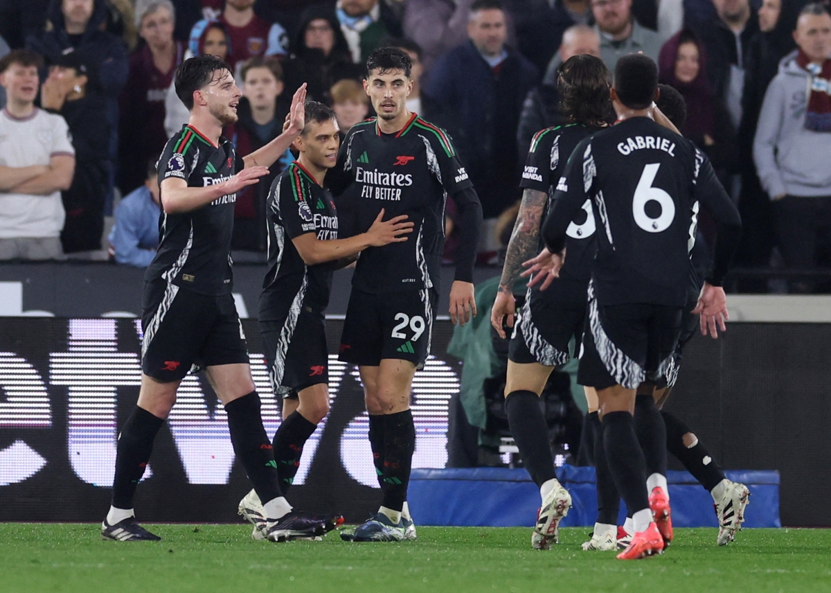 ket qua ngoai hang anh hom nay 1 12 thang dam west ham, arsenal chiem ngoi nhi bang hinh anh 18
