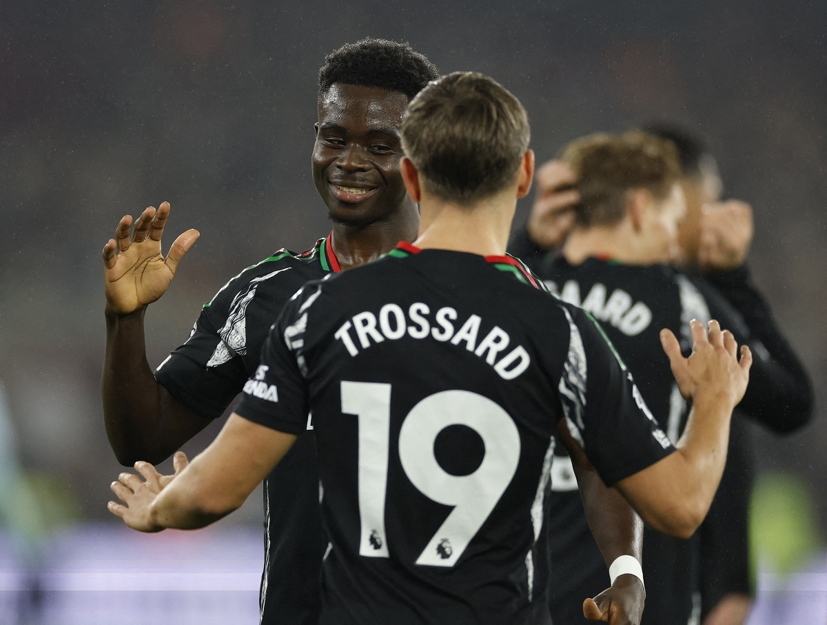 ket qua ngoai hang anh hom nay 1 12 thang dam west ham, arsenal chiem ngoi nhi bang hinh anh 1