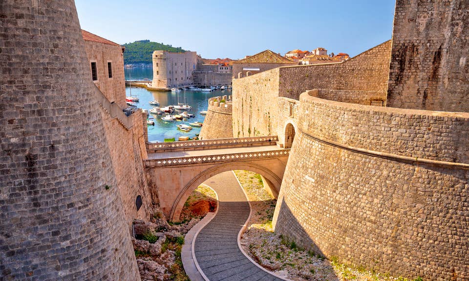 ukcroatiacroatiaheader-17344926492681115195012 Top 10 điểm đến du lịch được tìm kiếm ‘săn lùng’ nhiều nhất trên Google - Ảnh 10.