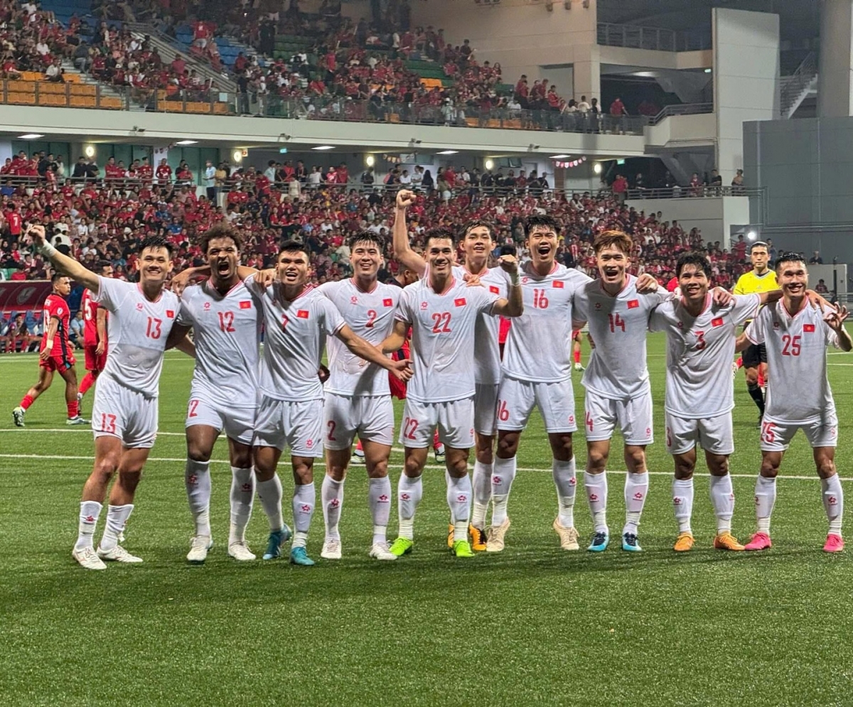 trUc tiEp Dt viet nam 0 - 0 singapore san viet tri mo hoi hinh anh 11
