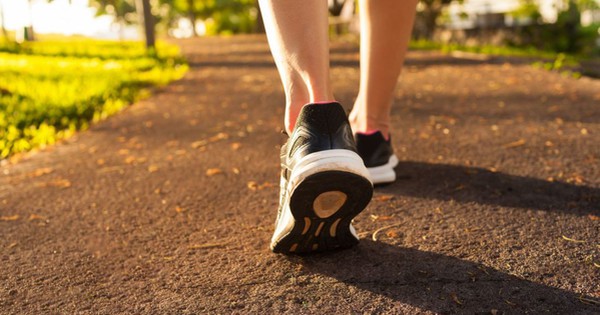 Cách đi bộ thú vị giúp chống lại tiểu đường lẫn máu nhiễm mỡ 1 walking thailand morning 17353488602592046161232 0 0 687 1100 crop 1735349005526276802762