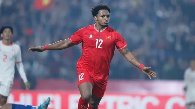 Tờ Bola của Indonesia nhận định Xuân Son hoàn toàn có thể giành danh hiệu Vua phá lưới và giúp đội tuyển Việt Nam vô địch ASEAN Cup 2024. xuan-son-1387.jpg