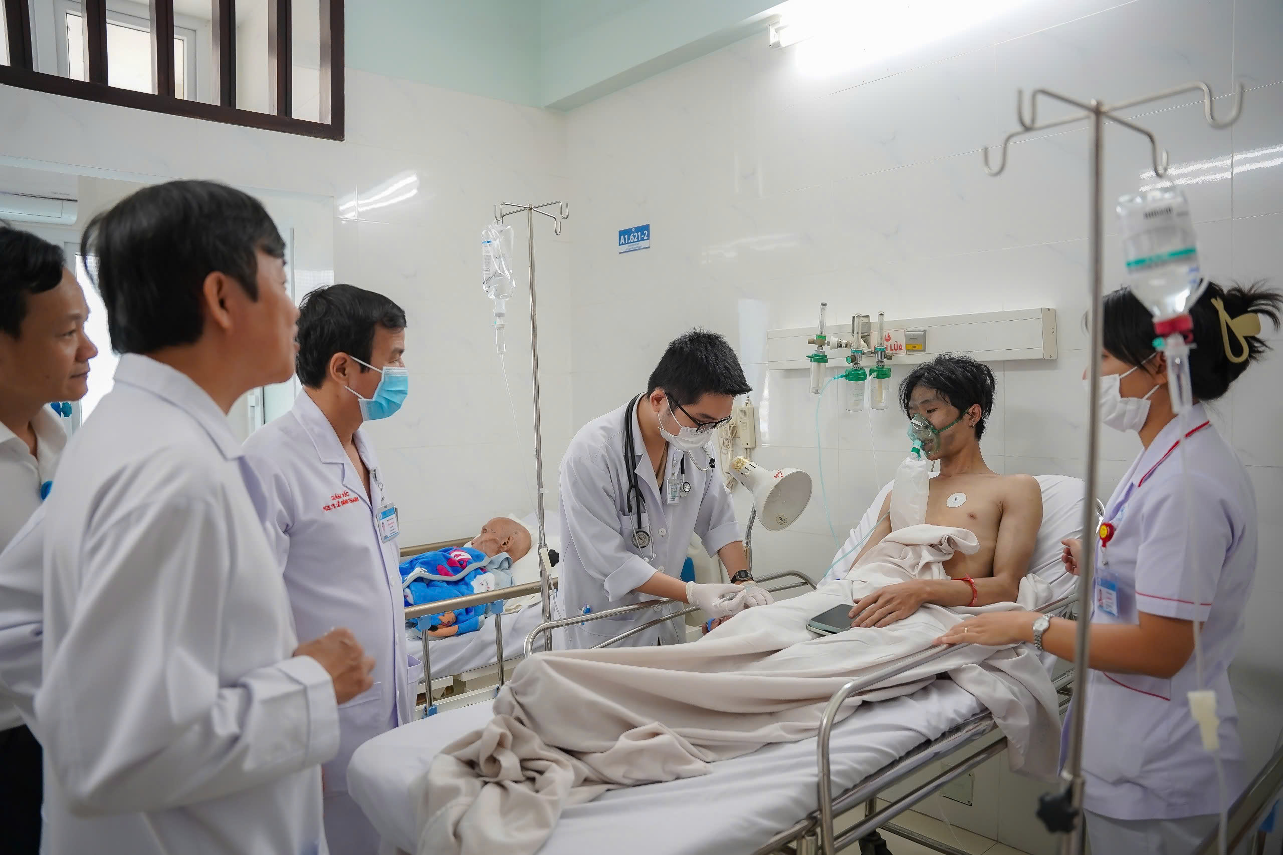 Lời kể của nạn nhân trong vụ cháy nhà 4 tầng ở quận Tân Bình, TP HCM- Ảnh 4. Lời kể của nạn nhân trong vụ cháy nhà 4 tầng ở quận Tân Bình, TP HCM- Ảnh 4.
