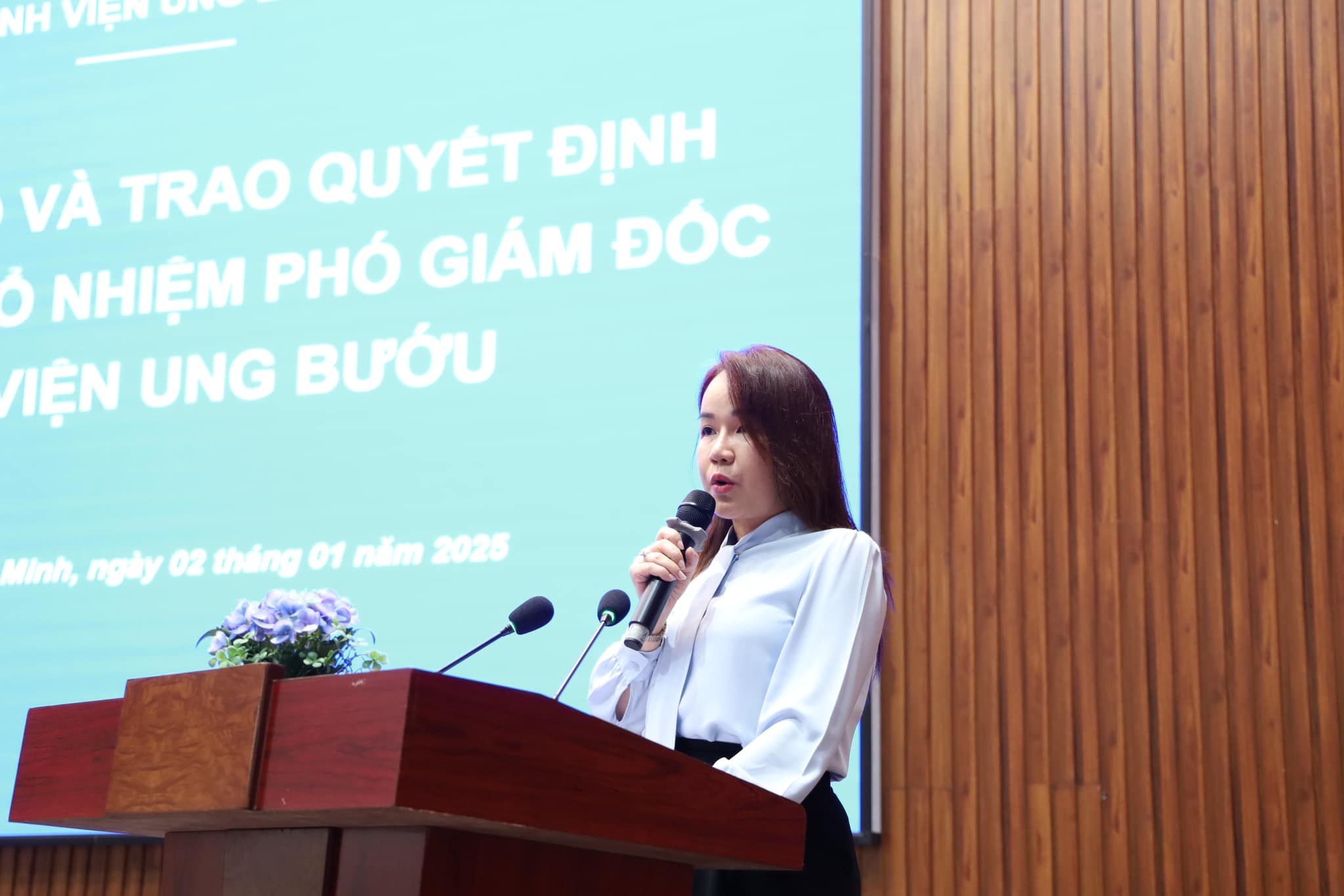 Bệnh viện Ung bướu TP HCM có nữ phó giám đốc - Ảnh 2.