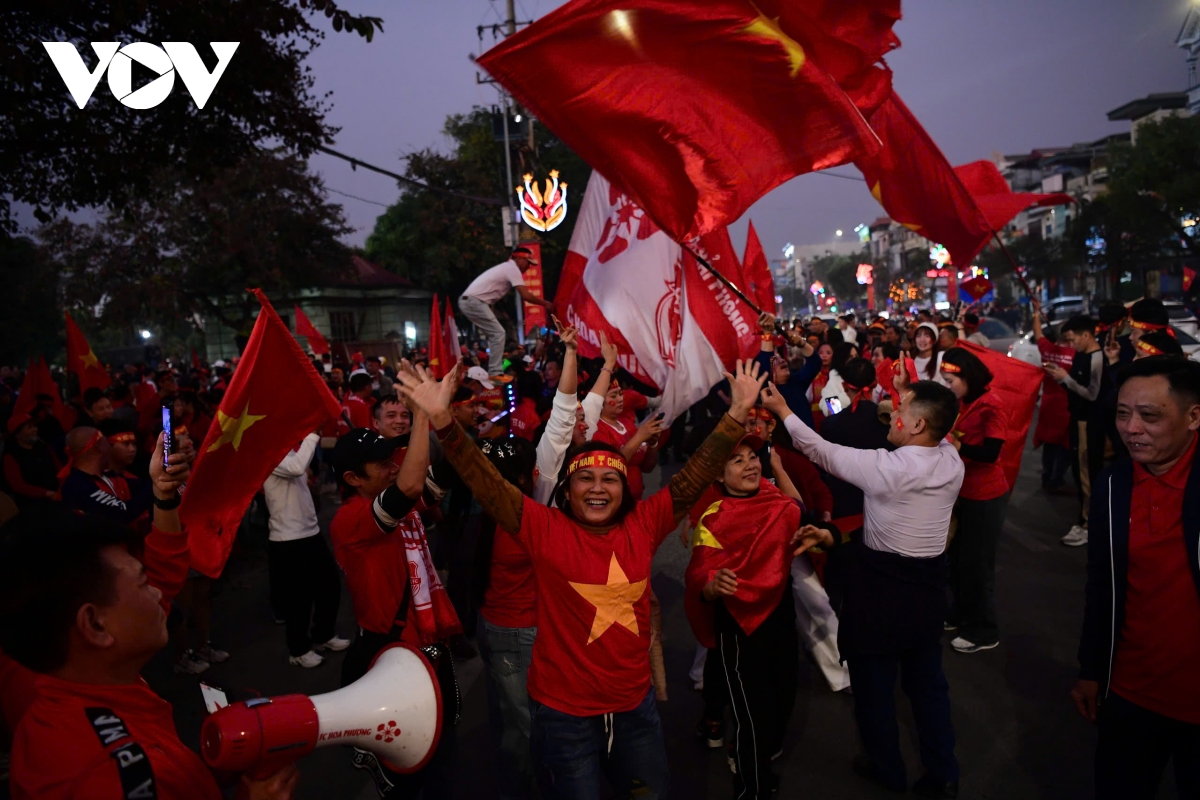 truc tiep Dt viet nam 0 - 0 Dt thai lan san viet tri mo hoi hinh anh 4
