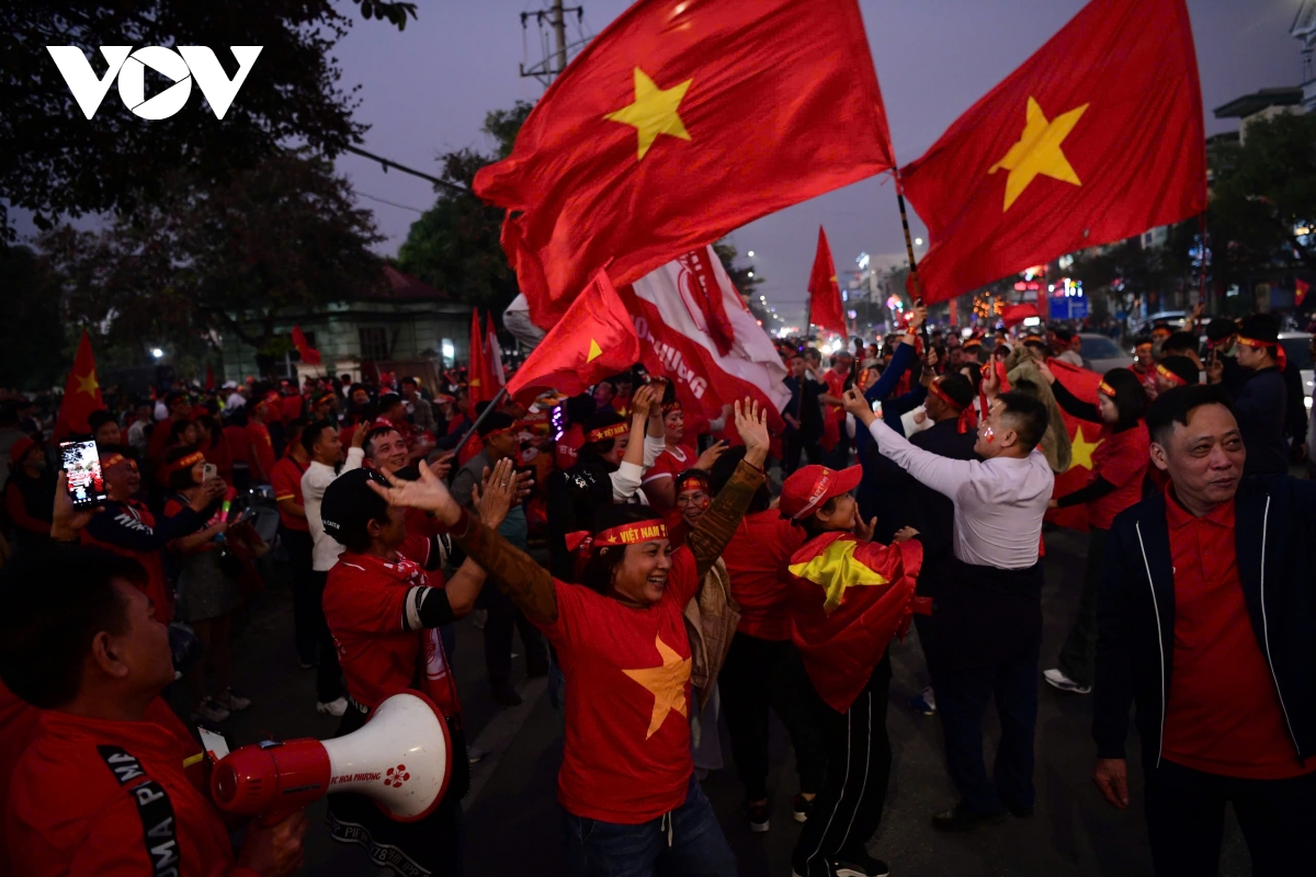truc tiep Dt viet nam 0 - 0 Dt thai lan san viet tri mo hoi hinh anh 5