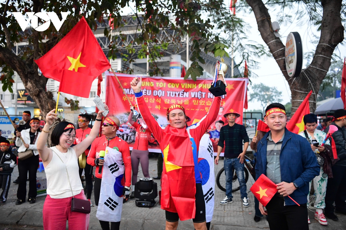 truc tiep Dt viet nam 0 - 0 Dt thai lan san viet tri mo hoi hinh anh 11
